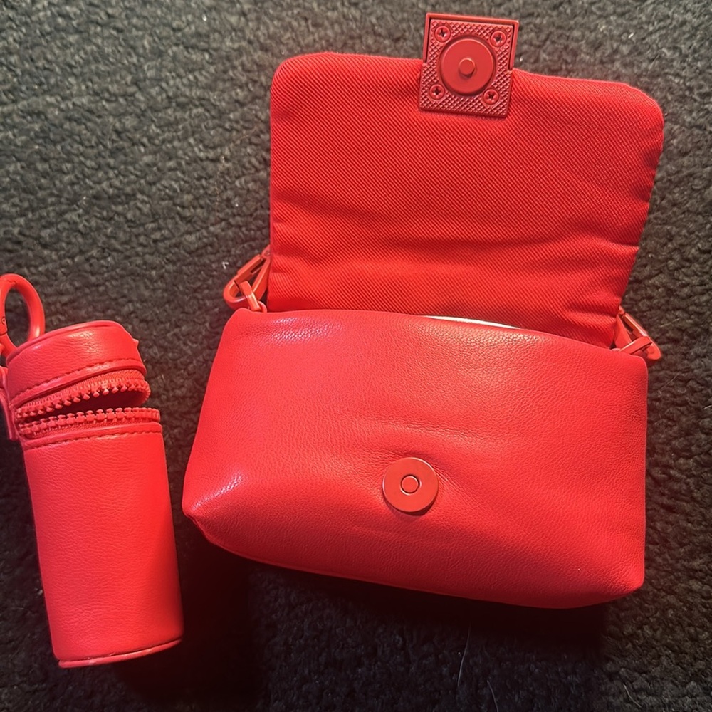 Tiny Fun Red Accessory Duo - Picture 4 of 6